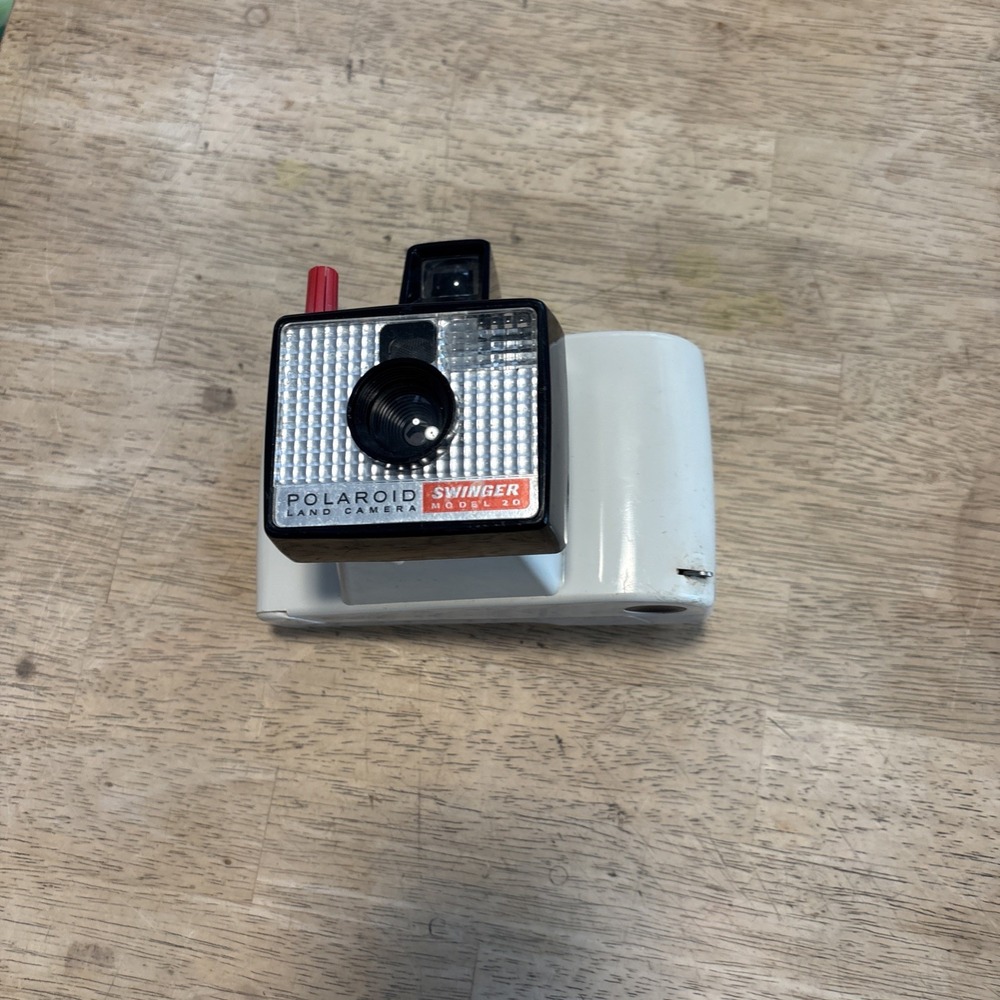 VTG Polaroid Swinger Model 20 Land Camera White Retro 1960s Decor Tested